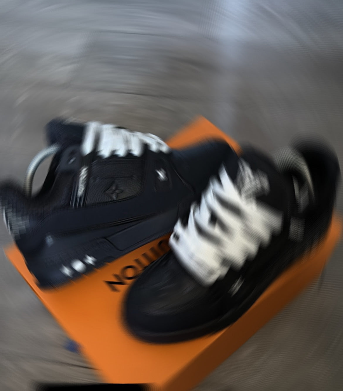 VL Black