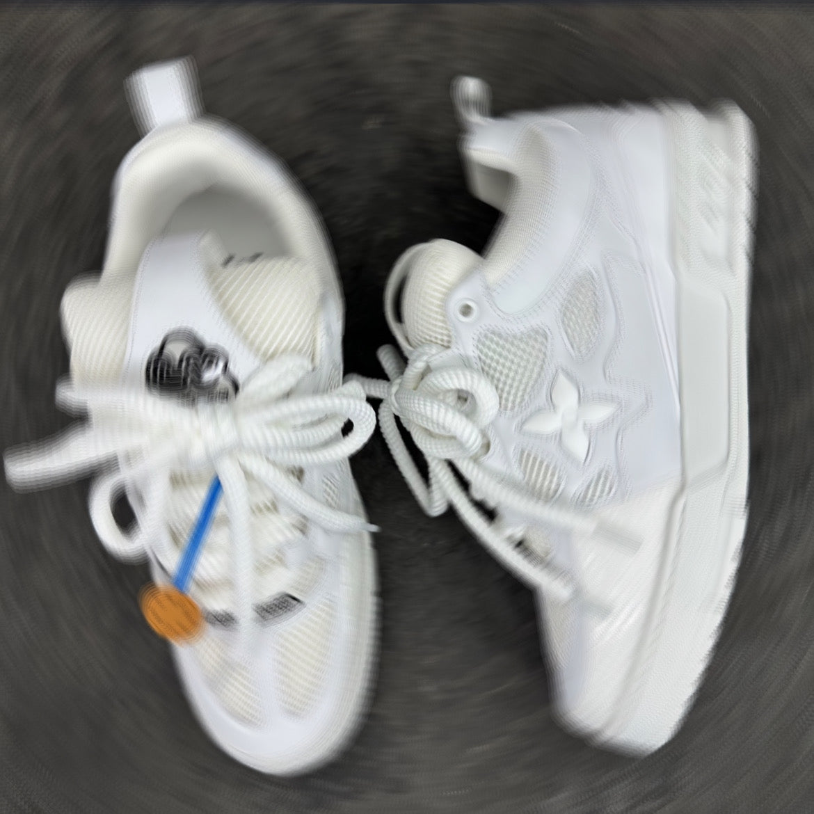 VL trainers
